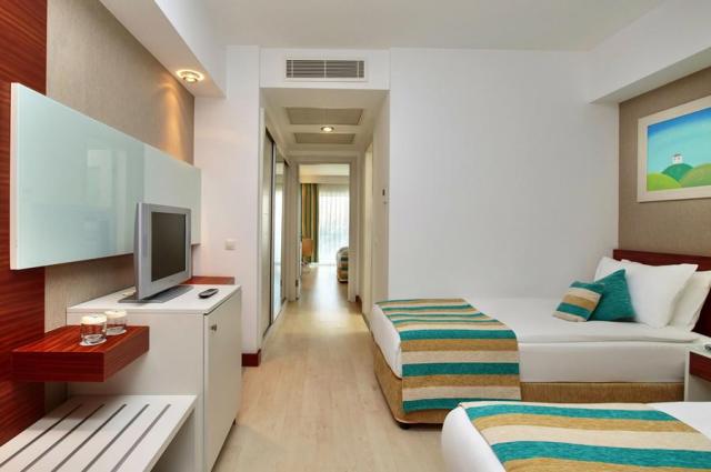Crystal Flora Beach Resort