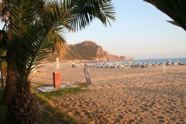 Elysee Beach 