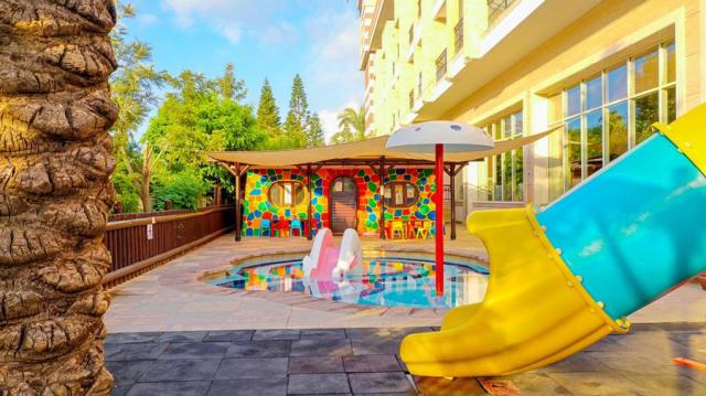 Crystal de Luxe Resort 
