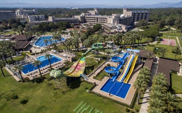Crystal Tat Beach Golf Resort & Spa