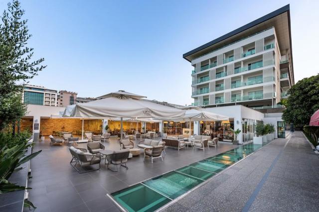 White City Resort