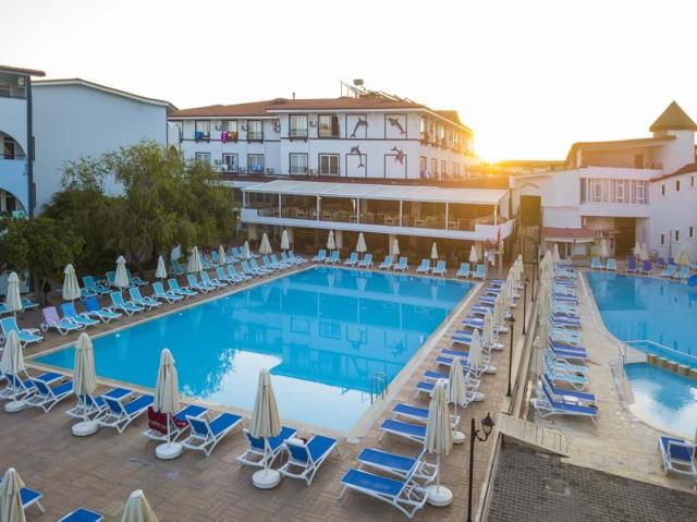 Armas Hotel Bella Sun