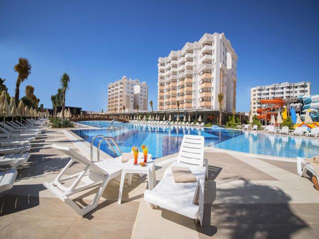 Ramada Resort Lara 