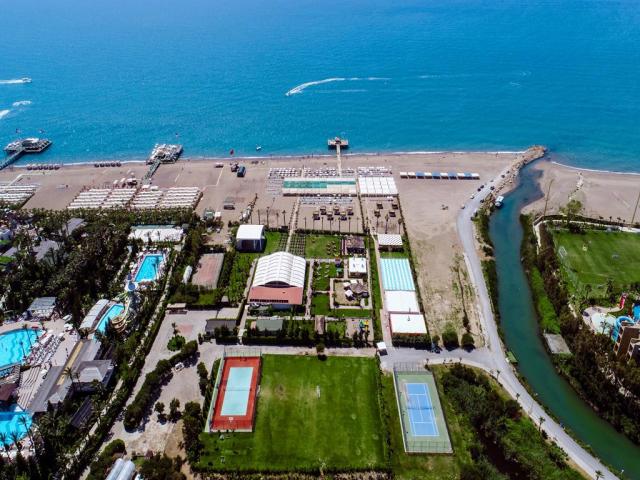 Ramada Resort Lara 