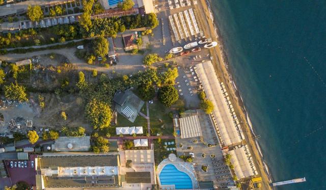 Armas Gül Beach