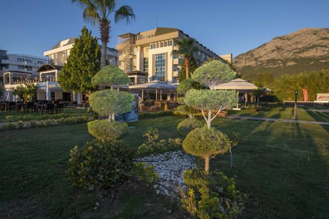 Armas Gül Beach
