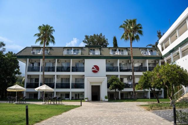Armas Gül Beach
