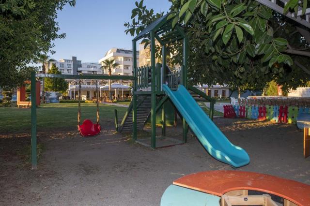 Armas Gül Beach