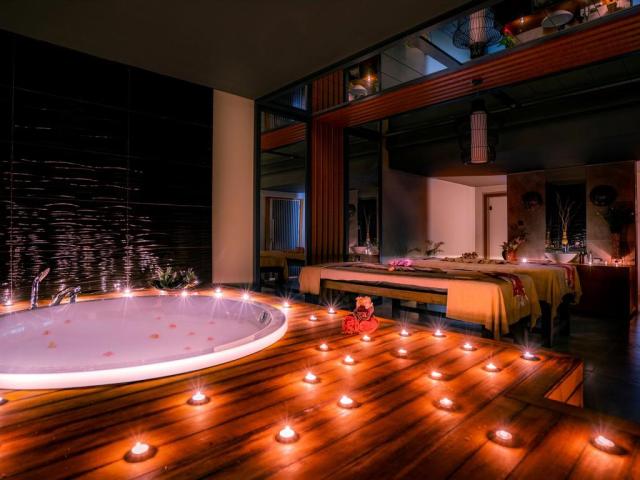 Diamond De Luxe Hotel & Spa