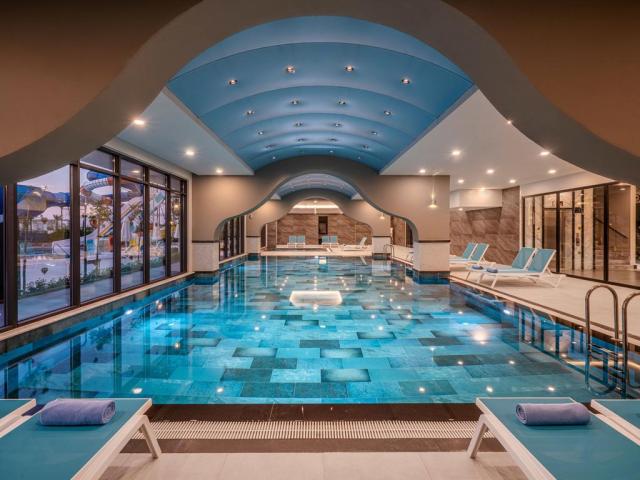 Diamond De Luxe Hotel & Spa