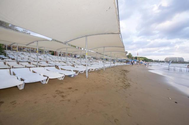 Armas Green Fugla Beach