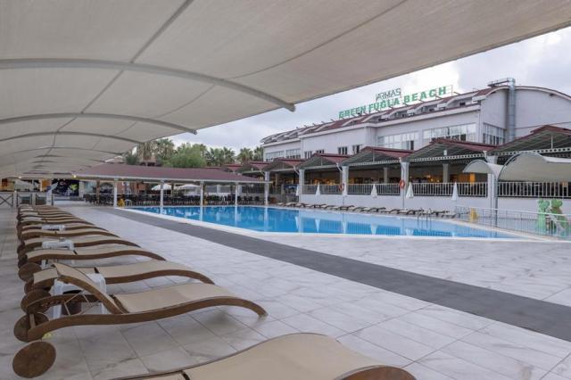 Armas Green Fugla Beach