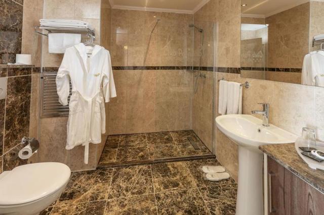 CLUB PARADISO HOTEL