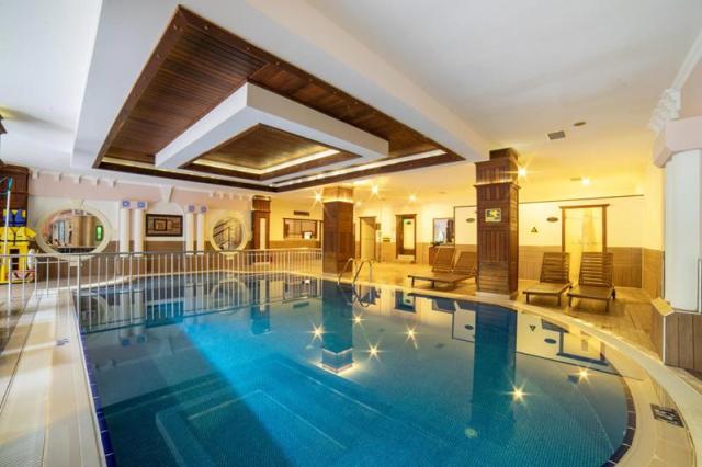 CLUB PARADISO HOTEL