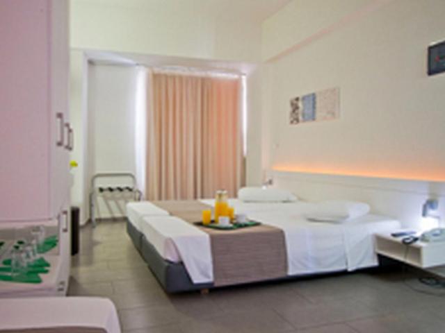 Atlantis City Hotel
