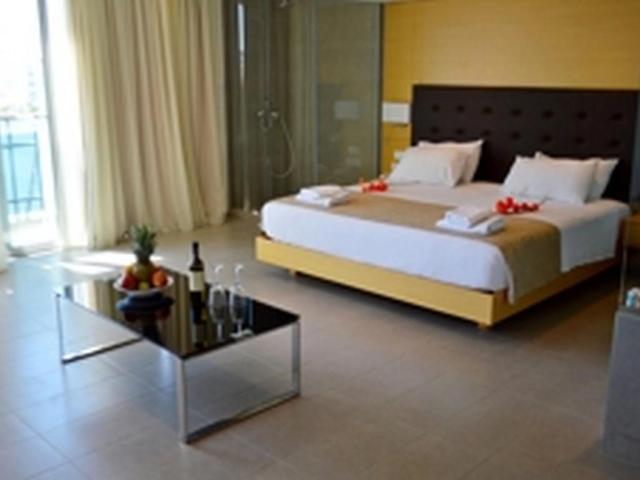 Atlantis City Hotel