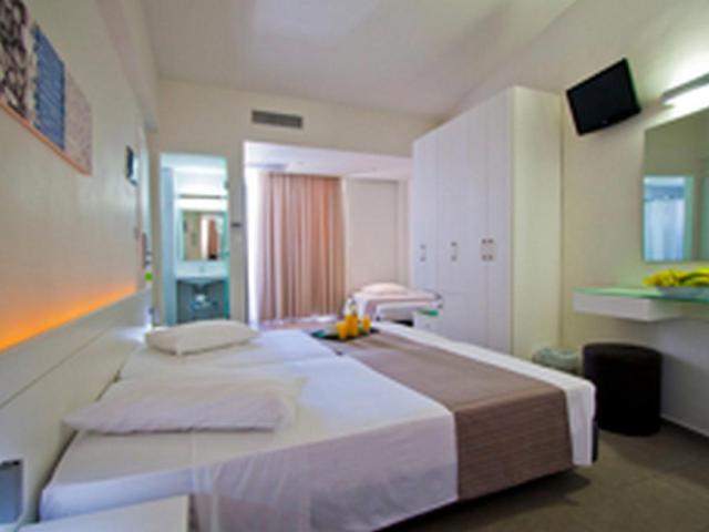 Atlantis City Hotel
