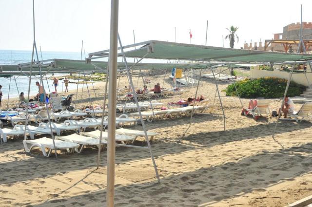 Asrin Beach 
