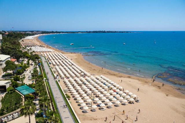 Melas Holiday Village