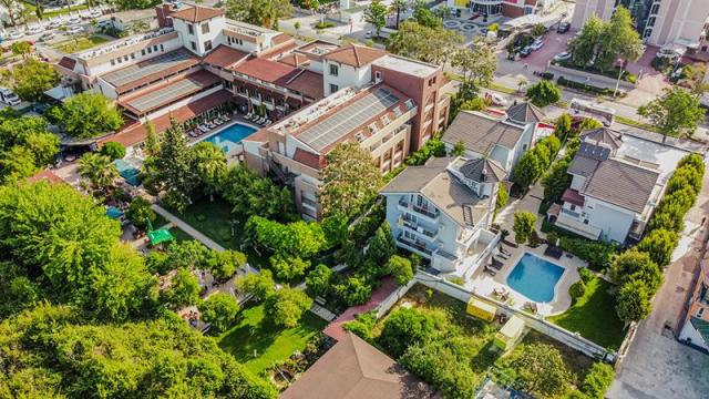 Rose Resort