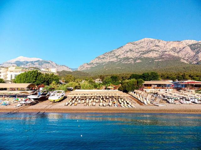 Rose Resort