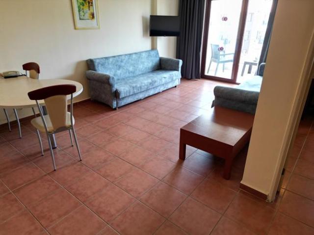 Lemas Suite