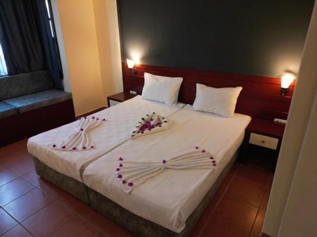 Lemas Suite