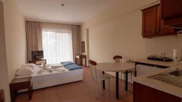 Lemas Suite