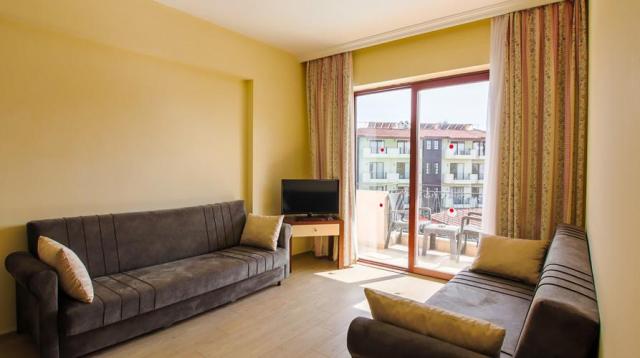Lemas Suite