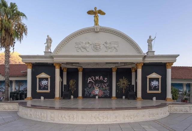 Armas Kaplan Paradise