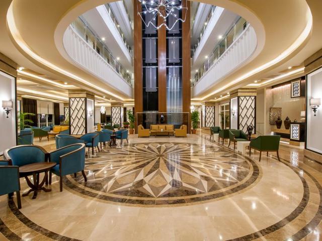 Dream World Resort & Spa