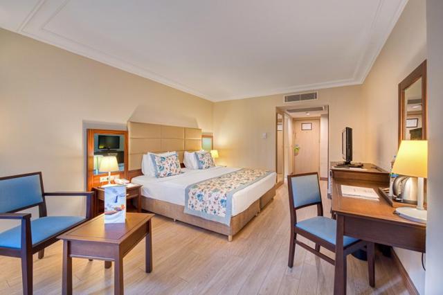 Seven Seas Hotel Life