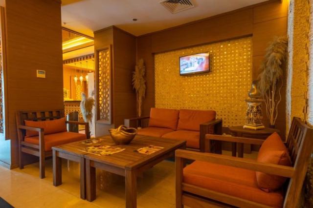 Karmir Resort