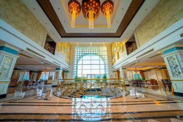 Karmir Resort