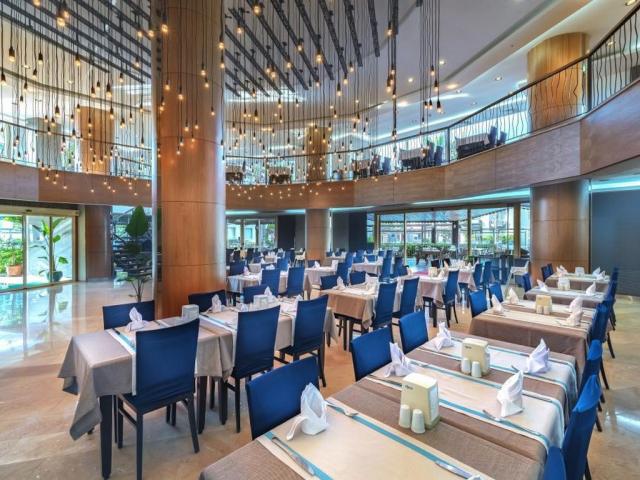Orfeus Park Hotel