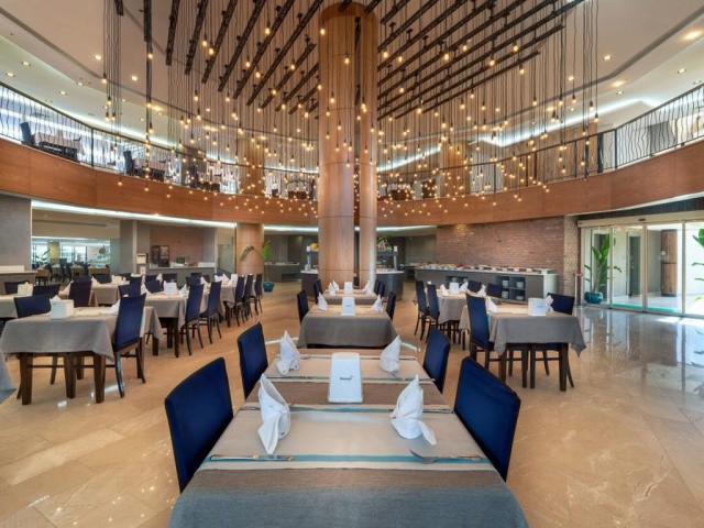 Orfeus Park Hotel