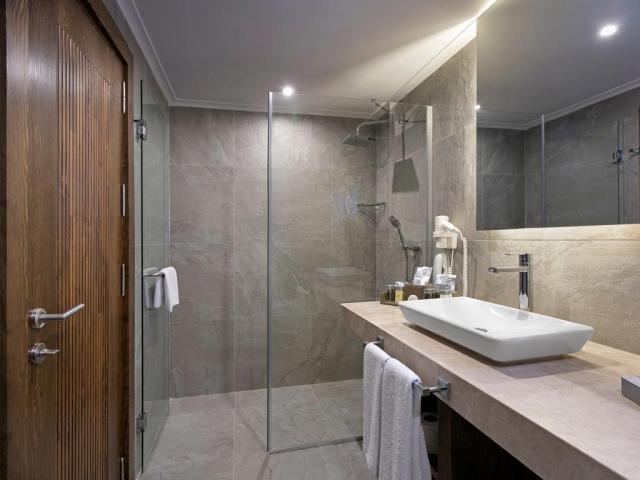 Rixos Sungate