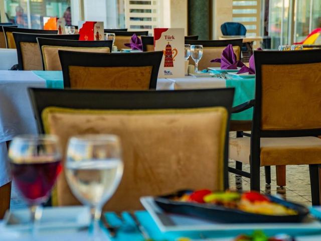 Royal Atlantis Spa & Resort