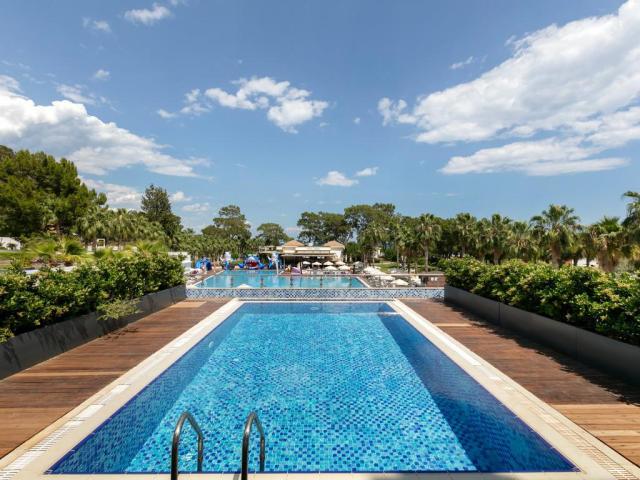 Juju Premier Palace