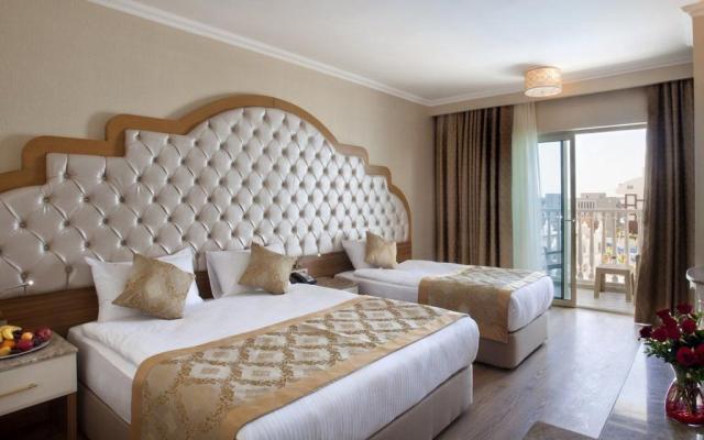 Oz Hotels Side Premium