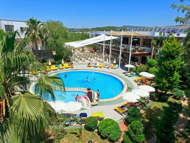 Club Mermaid Village