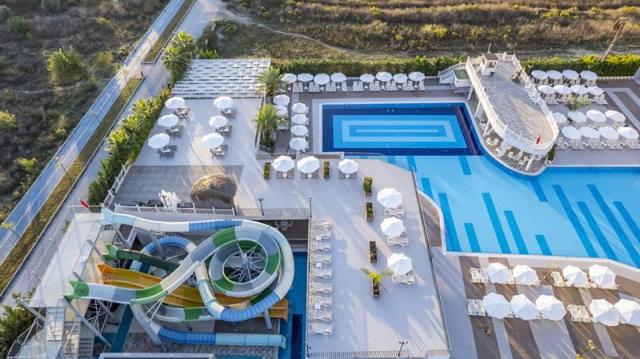 Jadore Deluxe Hotel And Spa