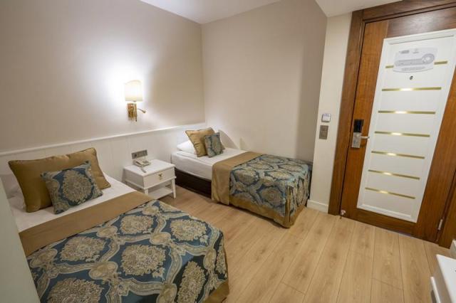 Jadore Deluxe Hotel And Spa