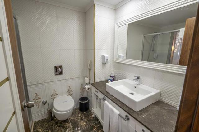 Jadore Deluxe Hotel And Spa