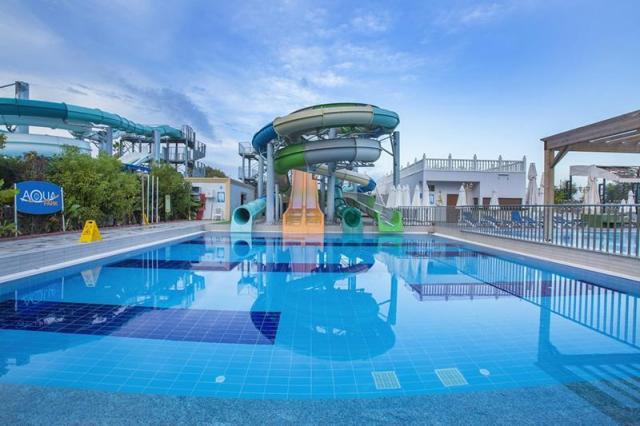 Jadore Deluxe Hotel And Spa