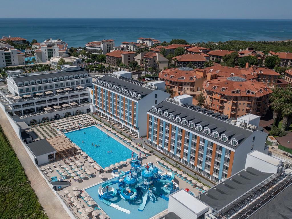Arcanus Trendline Resort Side