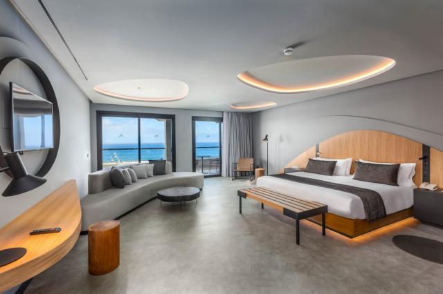 Faro Lopesan Collection