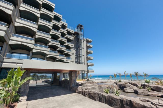 Faro Lopesan Collection