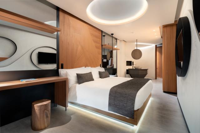Faro Lopesan Collection