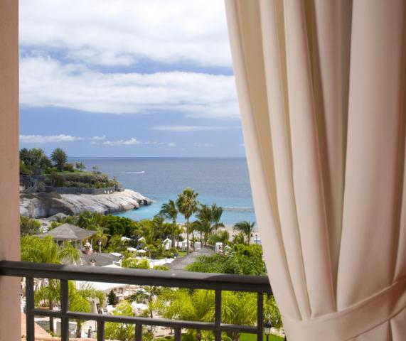 Bahia Del Duque Villas